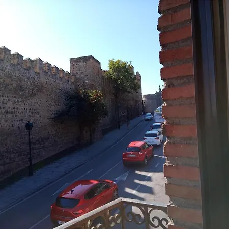 Apartamento Apartamentos,puerta De Bisagra-parking Gratis Toledo