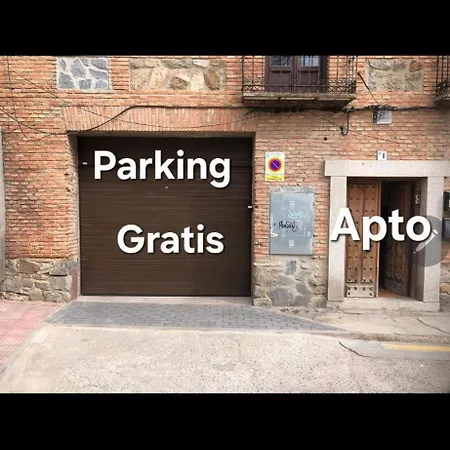 Apartamentos,puerta De Bisagra-parking Gratis Apartment *
