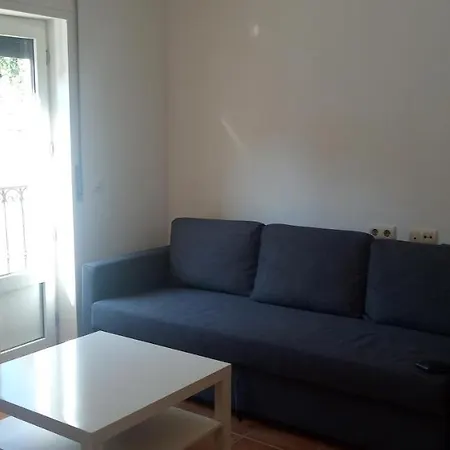Apartamentos,puerta De Bisagra-parking Gratis Apartment *