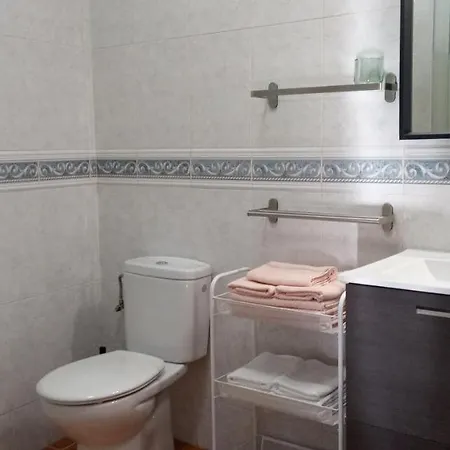 Apartamentos,puerta De Bisagra-parking Gratis Apartment *